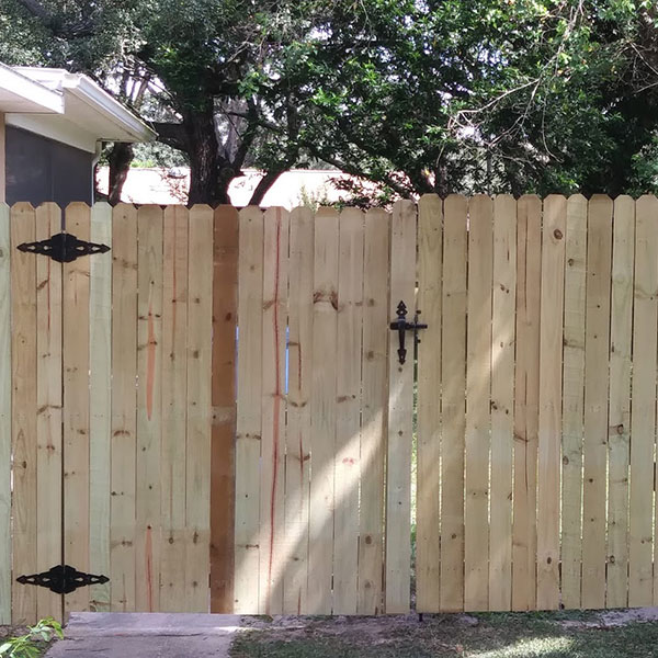 wood fence types, spring hill fl